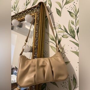 Elegant Beige Shoulder Bag